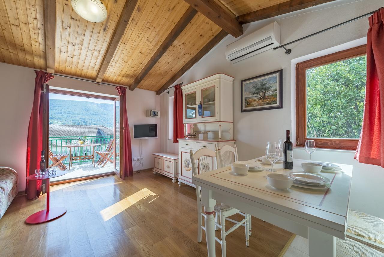 Apartment Napoleon Jelsa (Hvar)