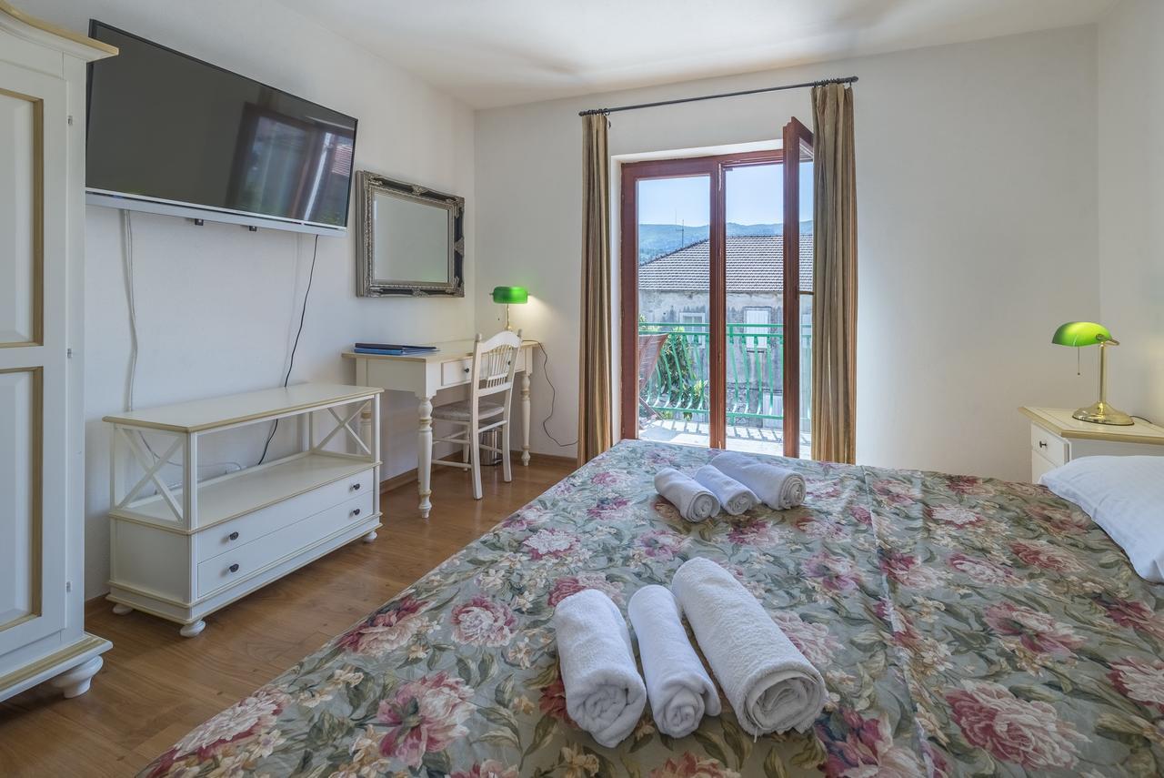 Apartment Napoleon Jelsa (Hvar)