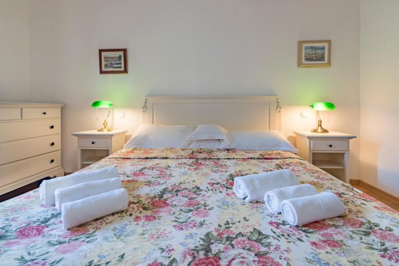 Napoleon Apartment *