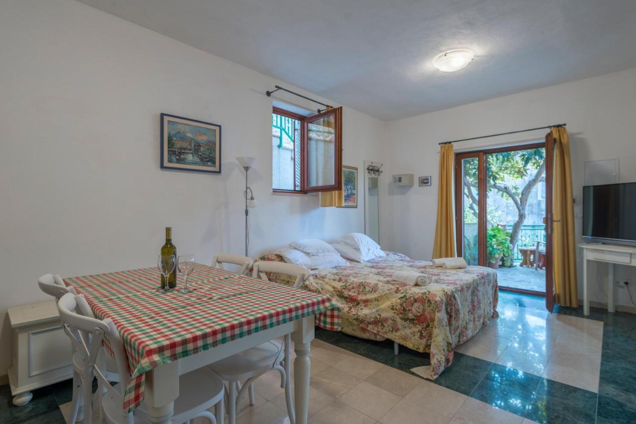 Napoleon * Jelsa (Hvar)